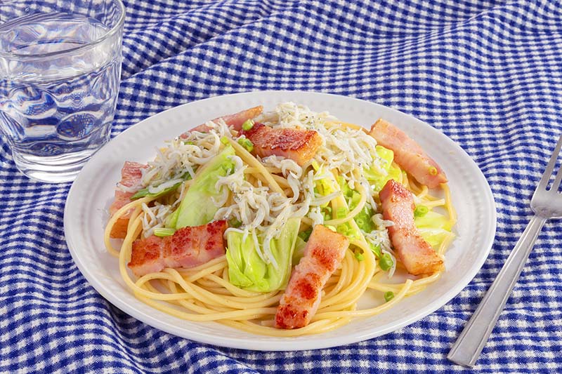 駿河湾産釜揚げしらすのベーコンパスタ